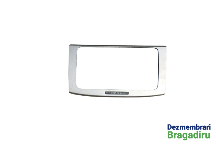 Rama / Ornament radio Volkswagen VW Passat B6 [2005 - 2010] wagon 5-usi 2.0 TDI MT (170 hp) Cod motor: BMR