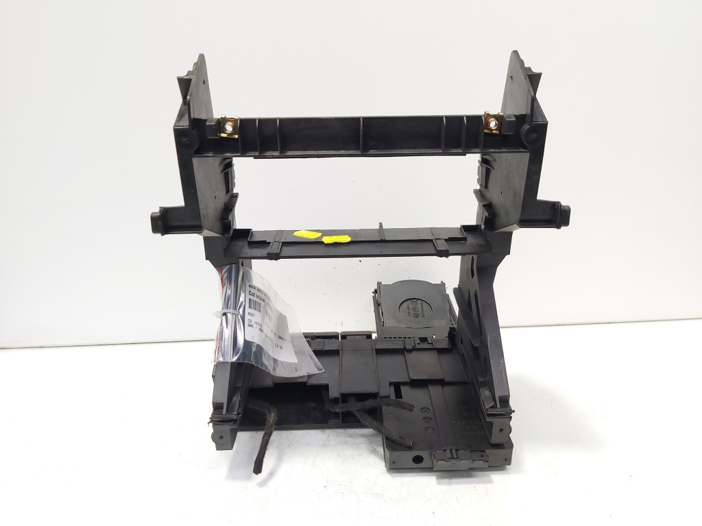 Rama radio CD, cod 8E0858005F, Audi A4 Avant (8ED, B7) (id:644327)