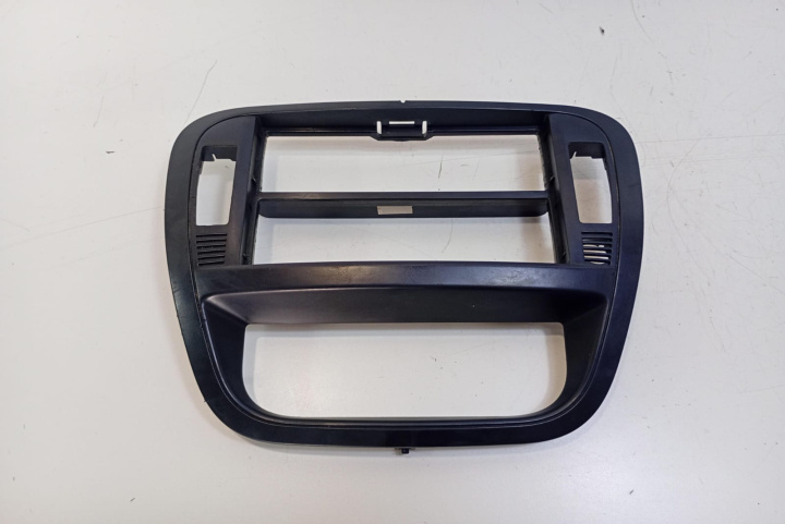 Rama radio ornament centrala bord 9653074277 Citroen C3 [2002 - 2010]