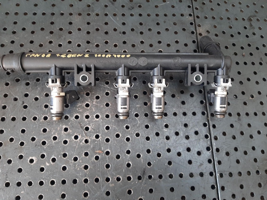 Rampa cu injectoare 1.2 b 188a4000 fiat punto panda lancia ypsilon 3219018301
