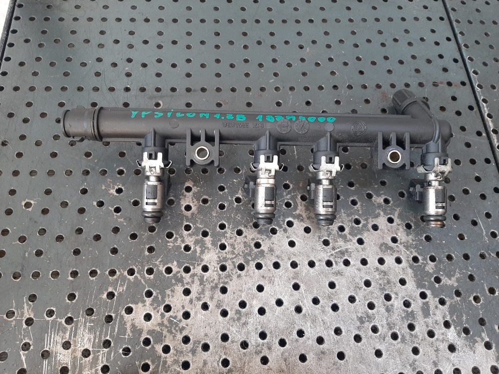 Rampa cu injectoare 1.2 b 188a4000 fiat punto panda lancia ypsilon 3219018301