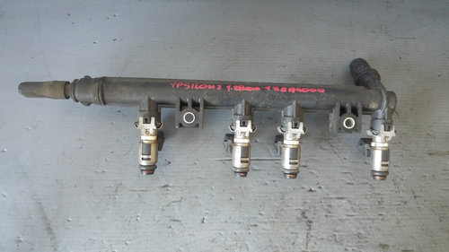 Rampa cu injectoare 1.2 b 188a4000 lancia ypsilon 3219018301