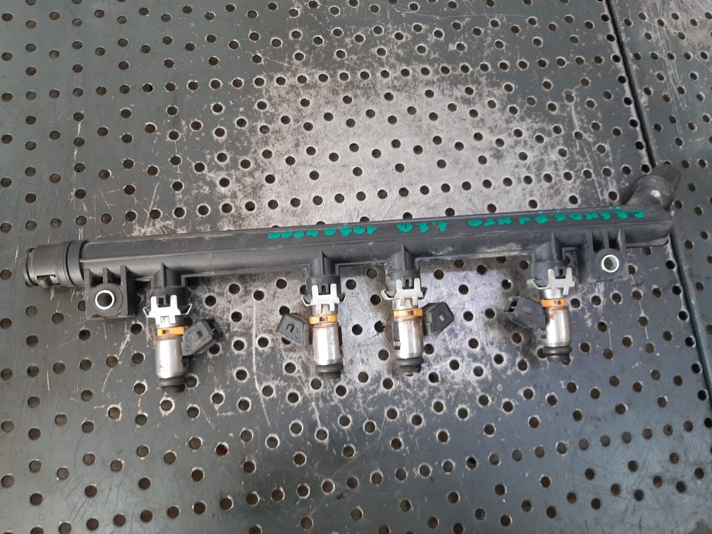 Rampa cu injectoare 1.2 b 199a4000 fiat grande punto