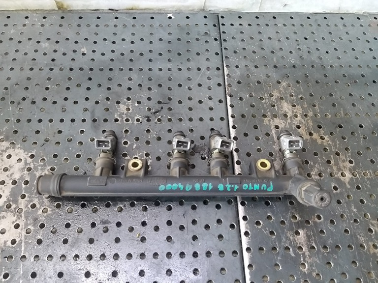 Rampa cu injectoare 1.2 b fiat punto 3219018301