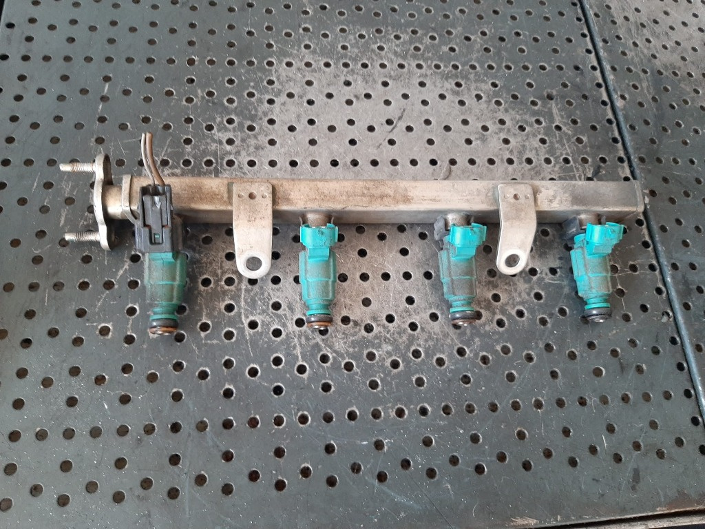 Rampa cu injectoare 1.2b g4la hyundai i20 35310-03000