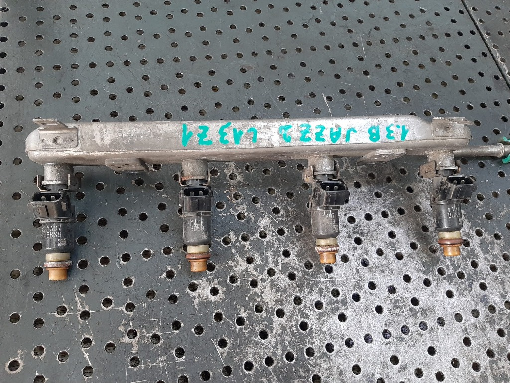 Rampa cu injectoare 1.3 b l13z1 honda civic 8 jazz 3 ya07 bbs9
