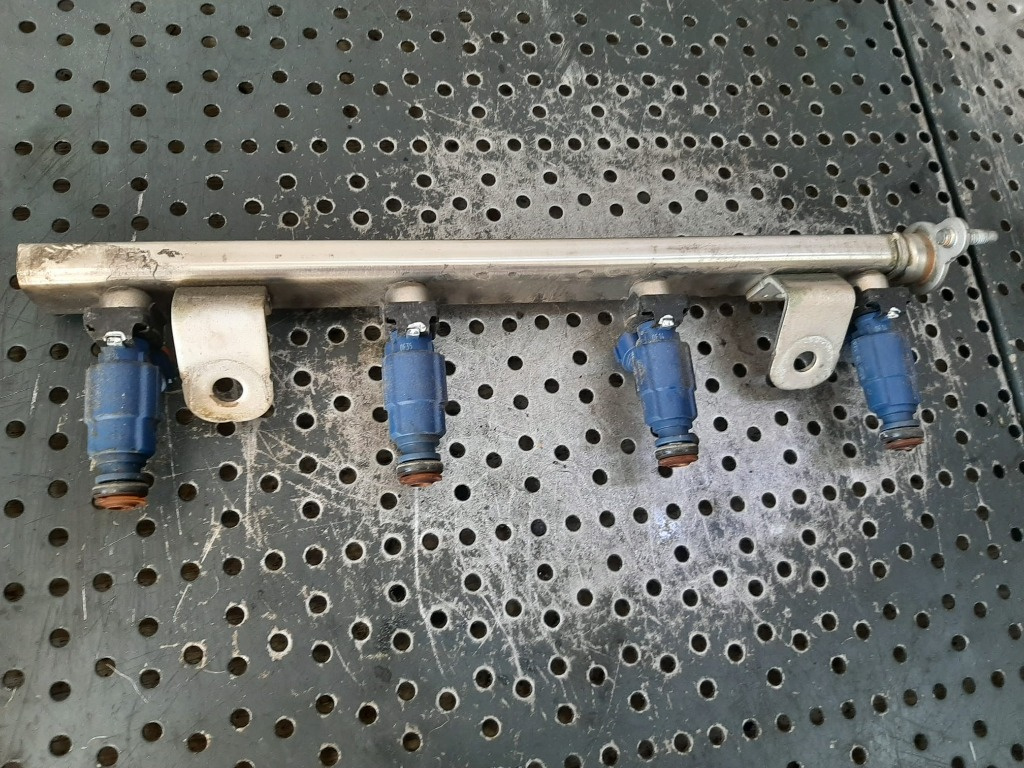 Rampa cu injectoare 1.4 benz g4fa kia ceed 2 jd hyundai i30 35310-2b000