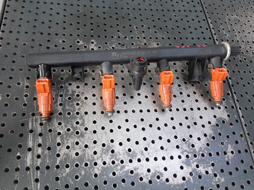 Rampa cu injectoare 1.6b alfa romeo 147 0280155769 0280151048