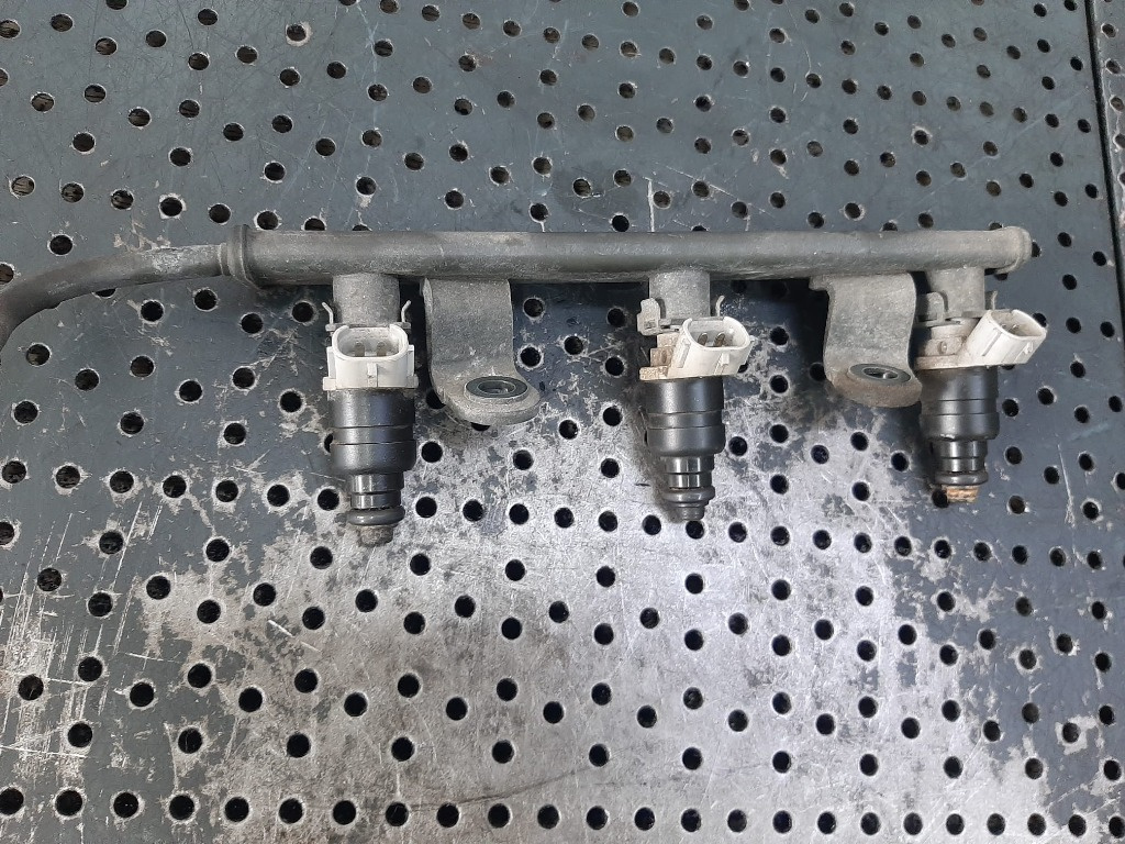 Rampa cu injectoare 13491080 1.1b mitsubishi colt 6