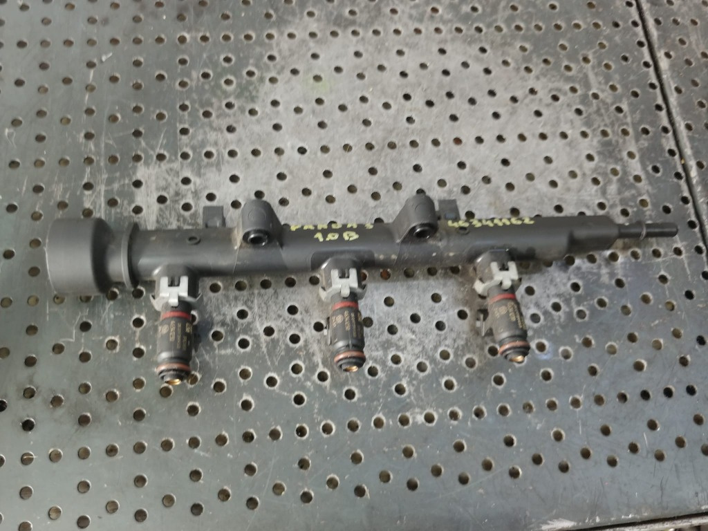 Rampa cu injectoare 46341162 1.0b hybrid euro 6 fiat panda 3 46341230 46350338