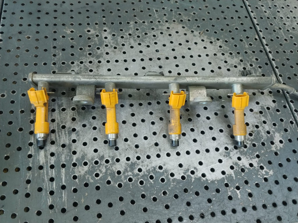 Rampa cu injectoare k12b 1.2 b suzuki splash opel agila b