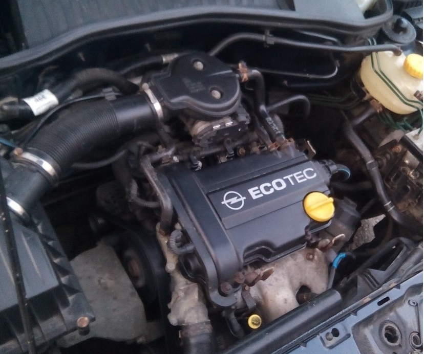 Rampa cu injectoare Opel Agila 1.0 benzina