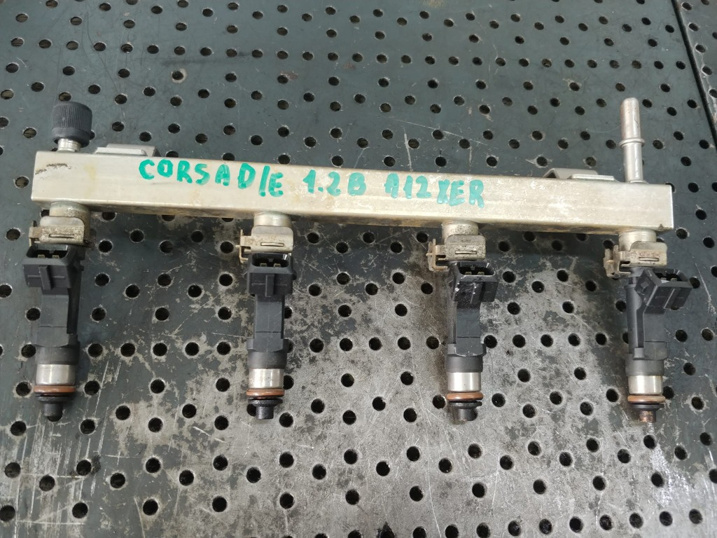 Rampa cu injectoare opel corsa d corsa e 1.2b a12xer 0280151239 0280158181