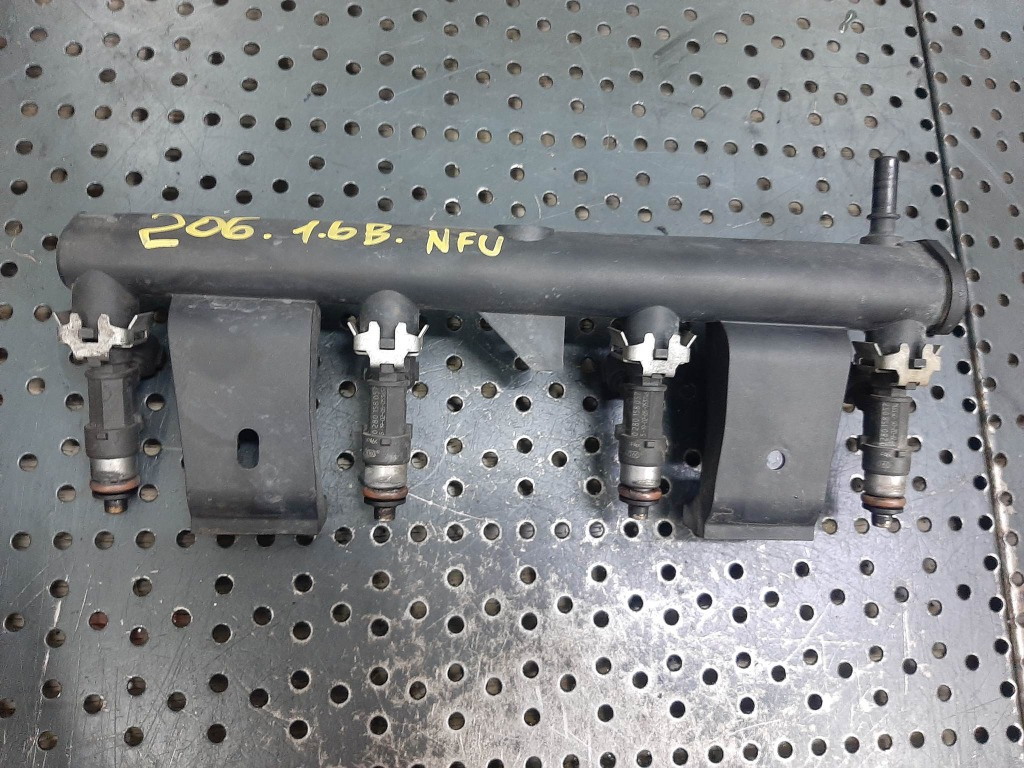 Rampa cu injectoare peugeot 206 307 citroen c3 1.6 b nfu 0280158057