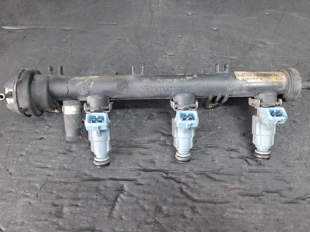 Rampa cu injectoare smart fortwo 0.6 b a1600700196 0003099v004