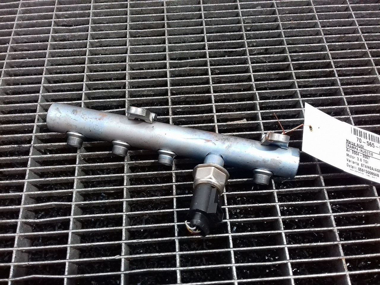 RAMPA INJECTIE AUDI A4 3.0 TDI - (2004 2007)
