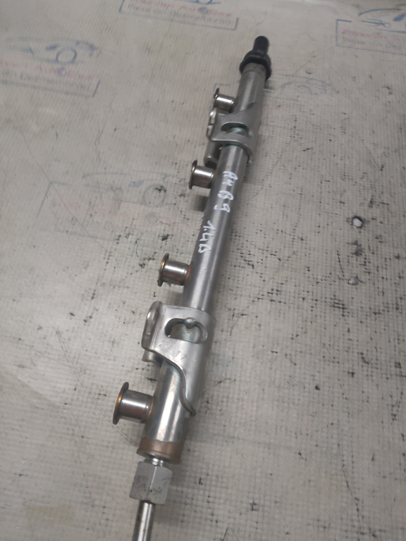 Rampa injectie Audi A4 B9 1.4 2016, 04E133320D