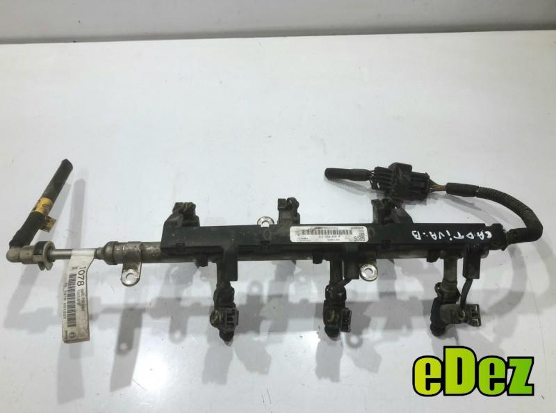 Rampa injectie Chevrolet Captiva (2006-2010) [C100, C140] 3.2 benzina LU1 230 cp 12571078