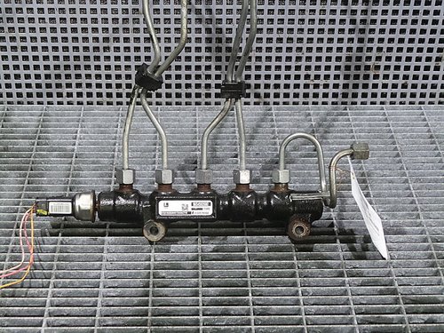 RAMPA INJECTIE CITROEN XSARA PICASSO 1.6 HDI - (2004 2010)