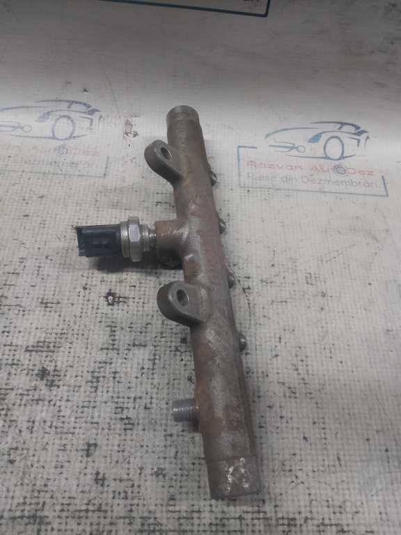 Rampa injectie Dacia Duster 1.5 2014, 8200704212