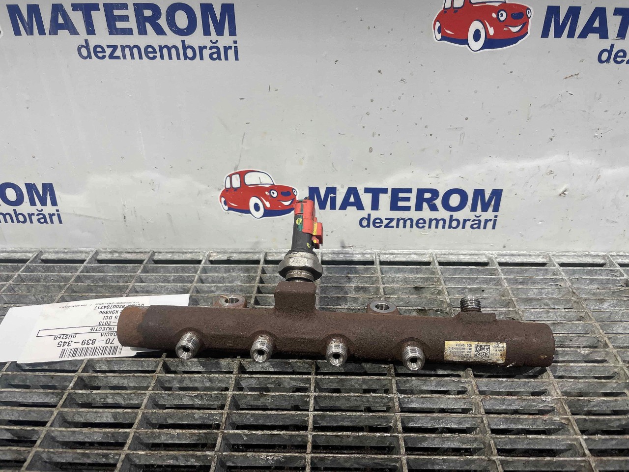RAMPA INJECTIE DACIA DUSTER 1.5 DCI - (2010 2013)