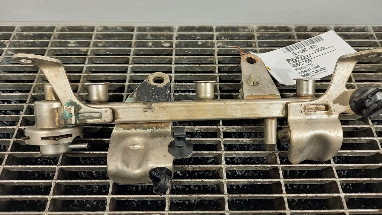 RAMPA INJECTIE DACIA SANDERO 0.9 TCE - (2012 2019)