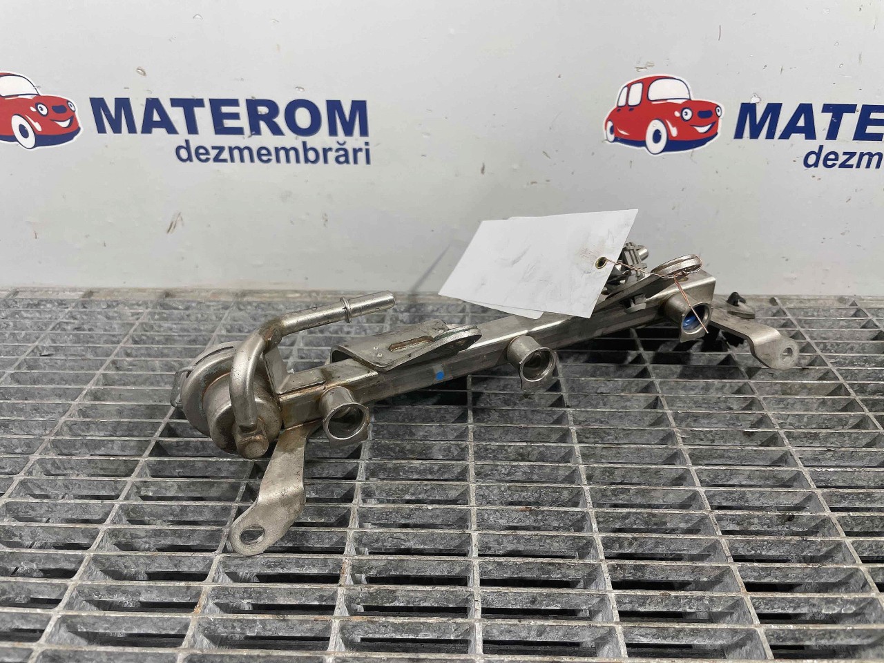 RAMPA INJECTIE DACIA SANDERO 0.9 TCE - (2012 2019)