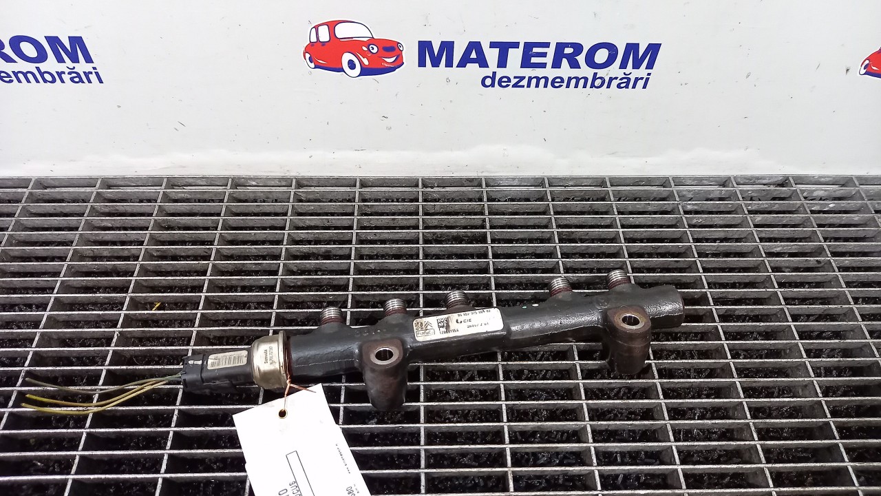 RAMPA INJECTIE FORD FOCUS 1.6 TDCI - (2011 2014)