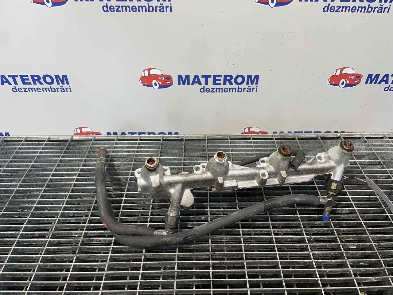 RAMPA INJECTIE FORD MONDEO 1.8 INJ - (1996 2000)