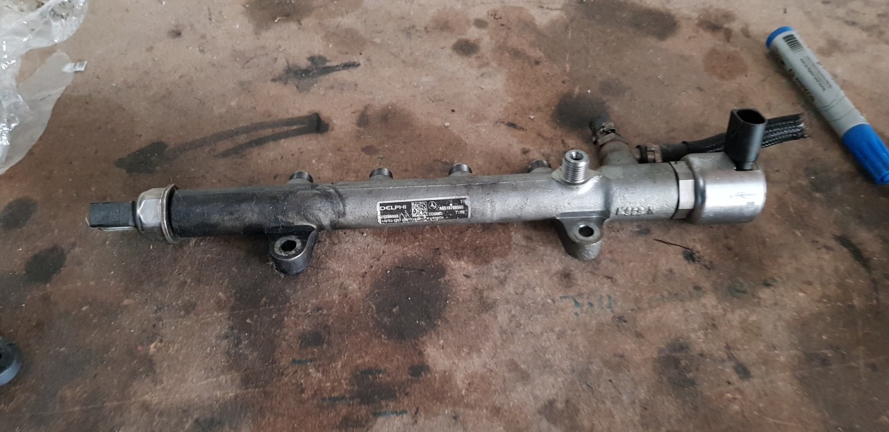 Rampa injectie Mercedes E-Class W212 2.2CDI 2011 2012 2013 2014