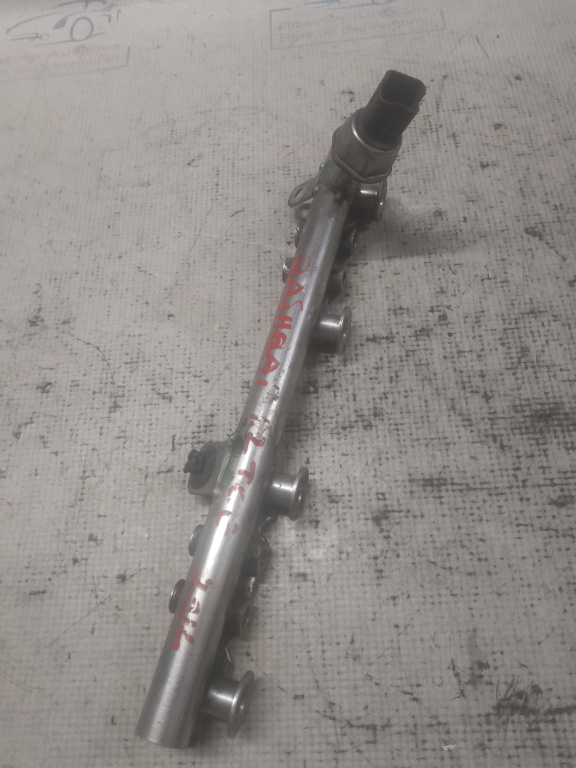 Rampa injectie Nissan Qashqai 1.2 Benzina 2014, 175204385R