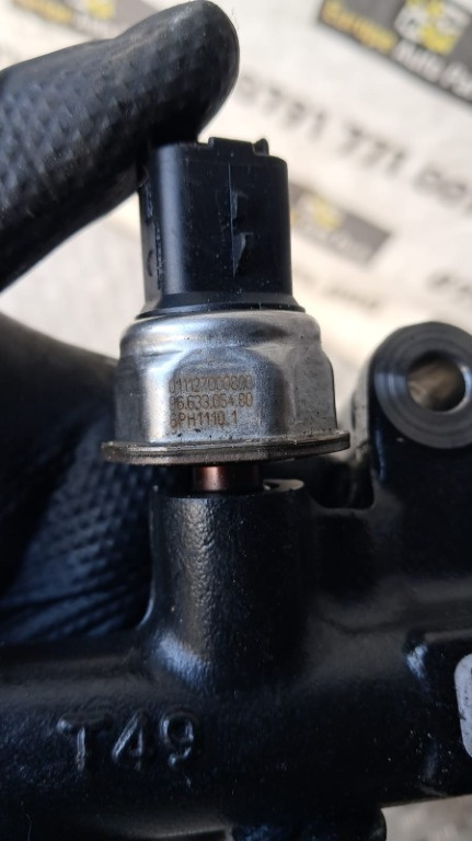 Rampa injectie Peugeot Expert 2.0 ,an 2012 cod 9681909680 / 9663305480