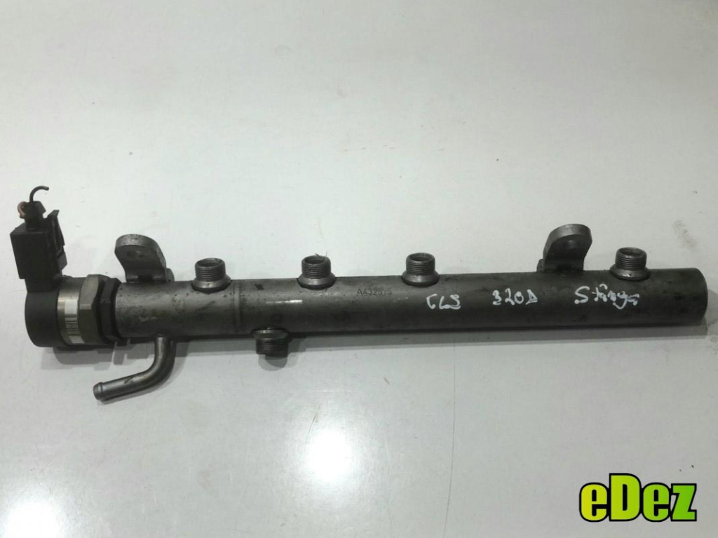 Rampa injectie stanga Mercedes CLS (2004-2010) [C219] w219 350 cdi 3.2 a6420700495