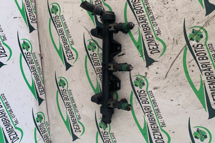 Rampa injectoare 03E 133 320 Volkswagen VW Polo 4 9N [2001 - 2005]