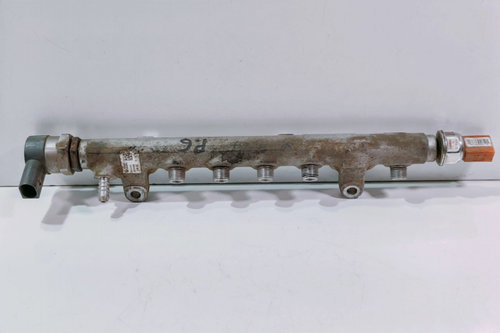 Rampa injectoare 03L089C/03L906051/057130764H Volkswagen VW Passat B6 [2005 - 2010]