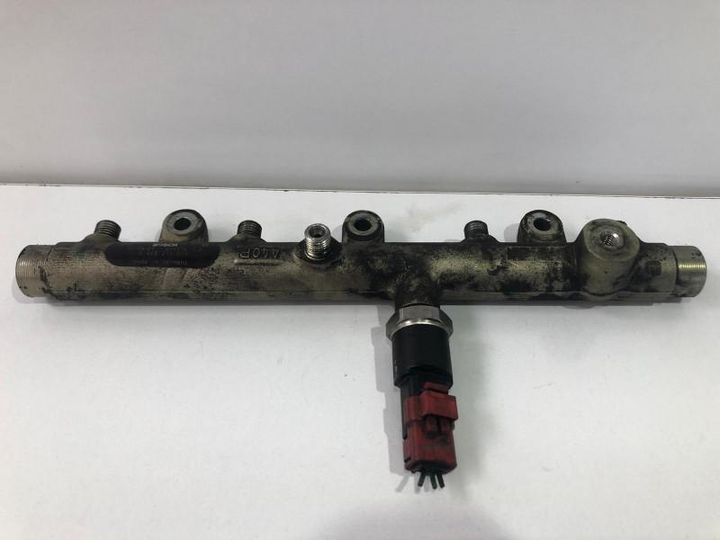 Rampa injectoare 0445214019 Citroen Xsara Picasso [1999 - 2004]