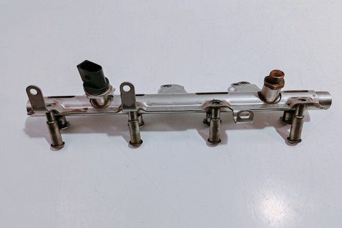 Rampa Injectoare 06J133317M Audi A4 B8/8K [2007 - 2011]