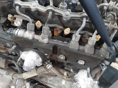 Rampa injectoare 1.4 d nd-tv euro 5 toyota yaris p13 auris e15 corolla e12 0445214177