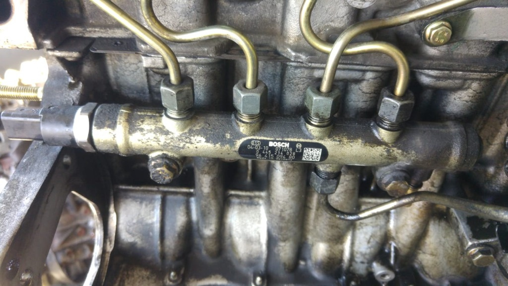 Rampa injectoare 1.4 hdi peugeot 206 0445214028 9641509480