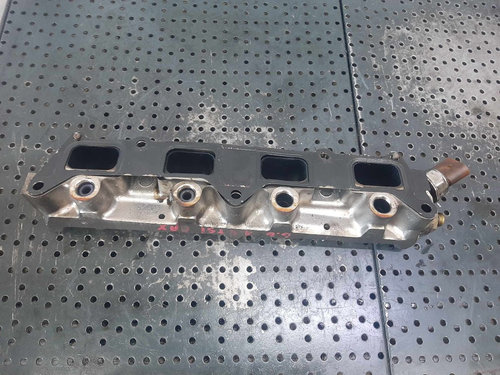 Rampa injectoare 1.4 tsi cax vw golf 6 audi a3 8p seat leon toledo altea gk284ahb 03c906051h