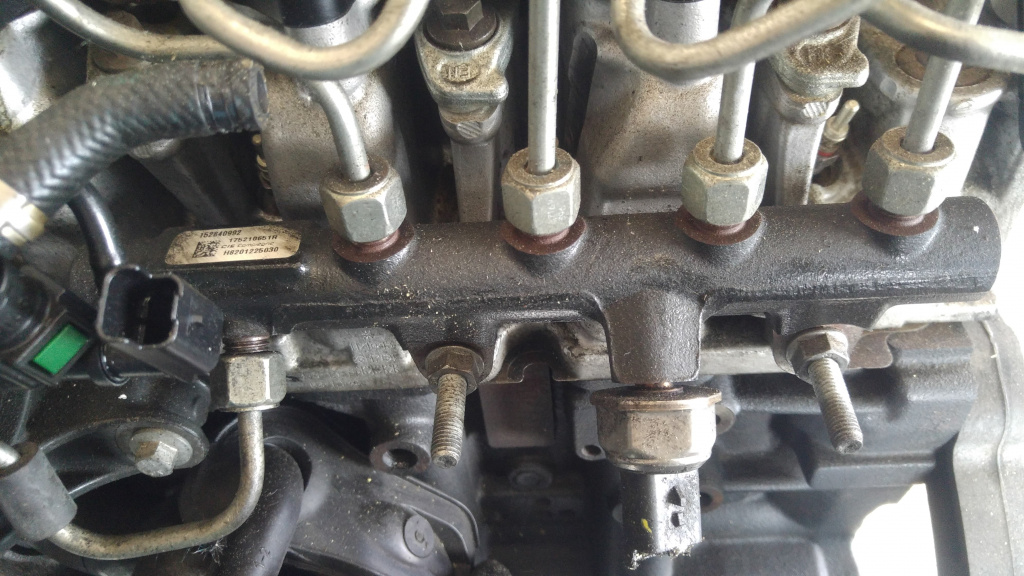 Rampa injectoare 1.5 d k9k mercedes a-class w176 8201225030