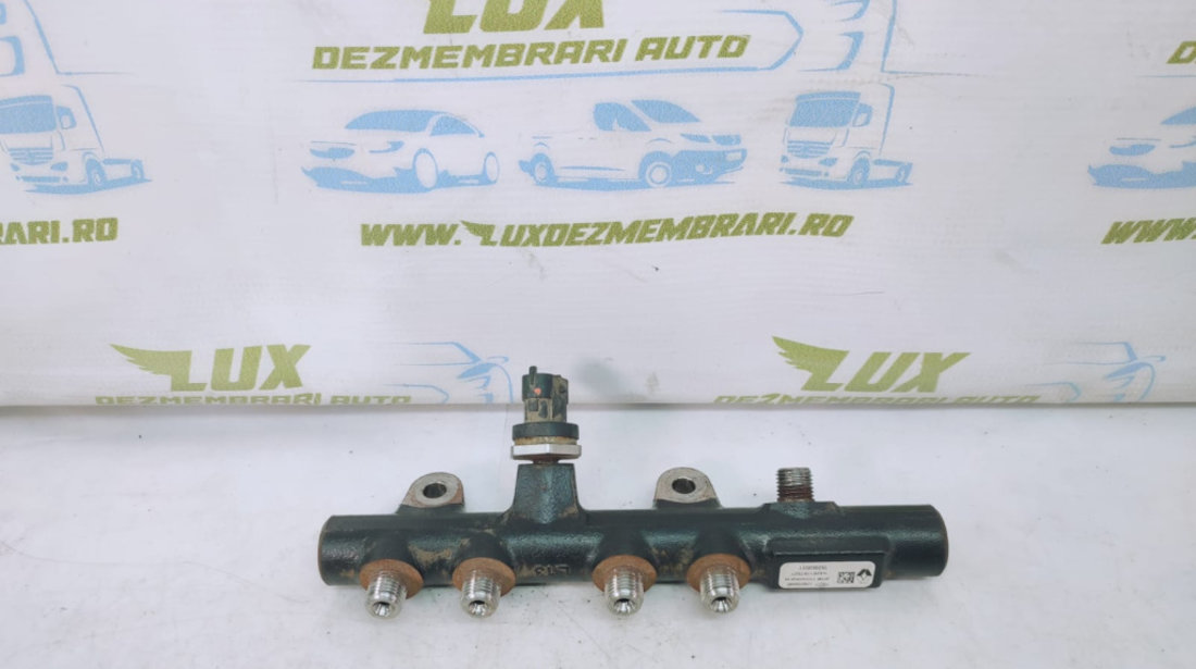 Rampa injectoare 1.5 dci k9k h8201157327 175215346r Dacia Logan [facelift] [2007 - 2012]