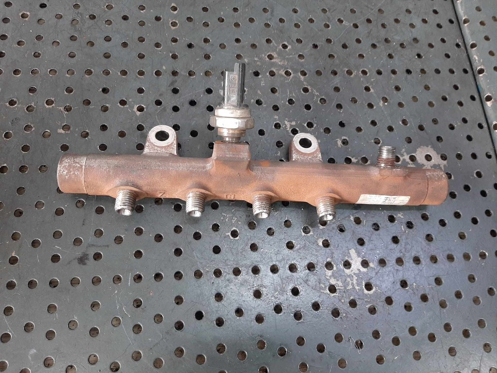 Rampa injectoare 1.5 dci k9k renault megane 2 scenic 2 kangoo clio 3 8200296867