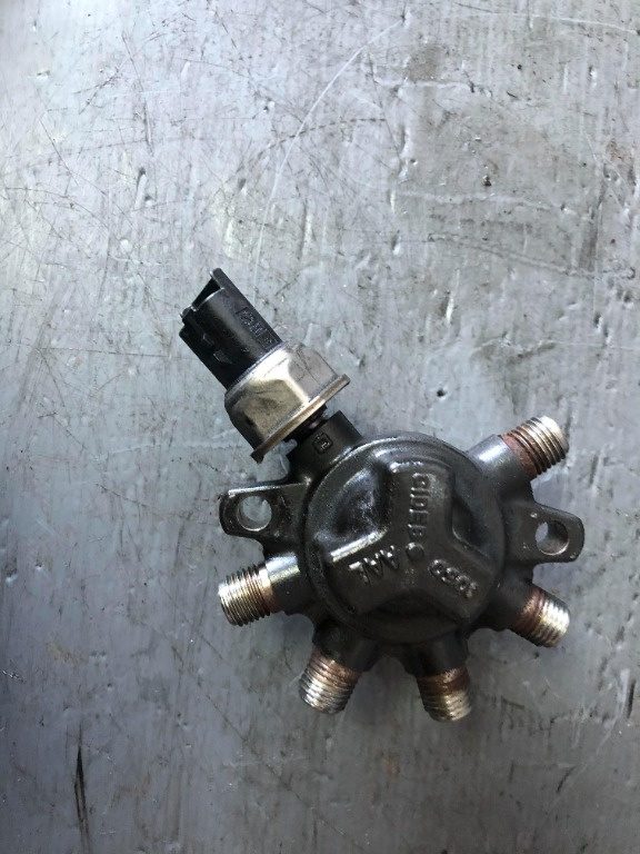 Rampa injectoare 1.5 dci k9k renault modus 820057345
