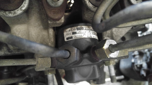 Rampa injectoare 1.5 dci k9kf728 renault megane 2 8200057232