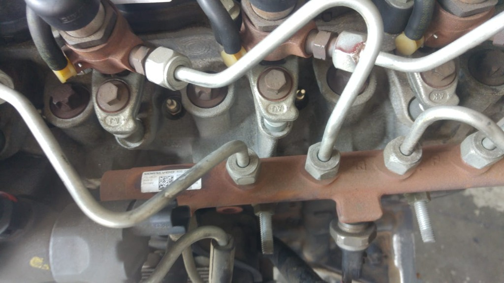 Rampa injectoare 1.5 dci k9kp732 renault scenic 2 megane 2 8200397346