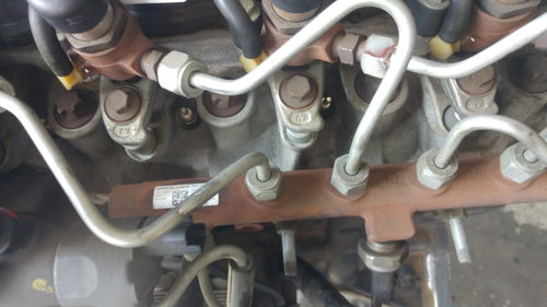 Rampa injectoare 1.5 dci k9kp732 renault scenic 2 megane 2 8200397346