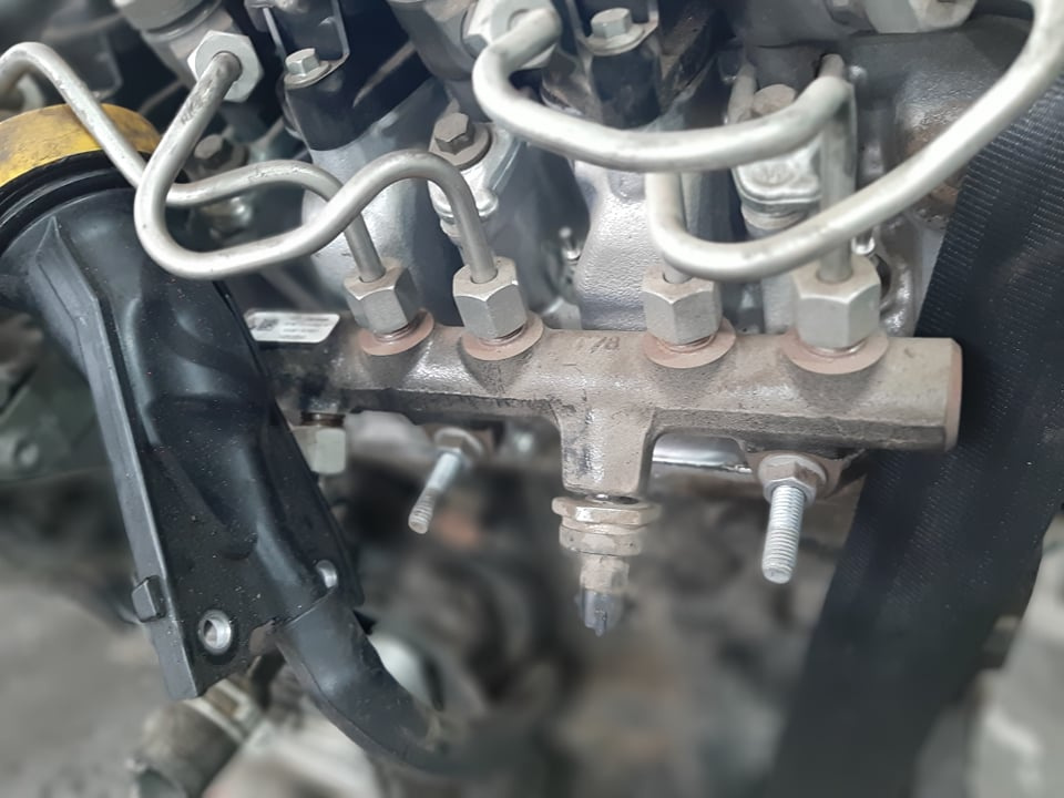 Rampa injectoare 1.5 dci renault clio 4 captur dacia duster h8201157327