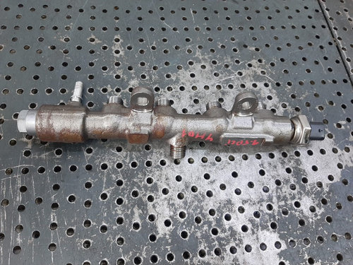 Rampa injectoare 1.5cdti yh01 opel vivaro c citroen jumper 9821399680