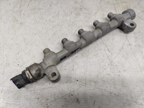 Rampa injectoare 1.6 1.7 crdi D4FD 31400-2a420 0445214181 Hyundai i40 VF [2011 - 2015]